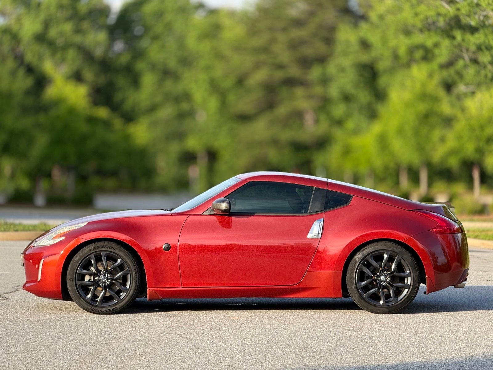 Used 2016 Nissan 370Z Coupe RWD image 8
