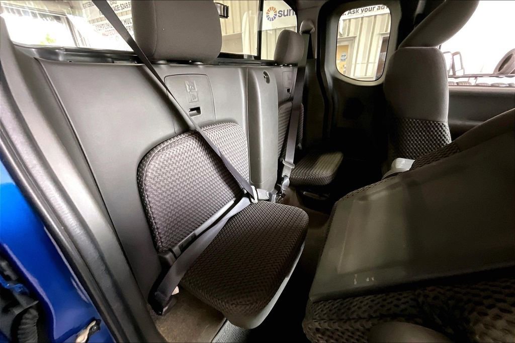 Used 2013 Nissan Frontier SV w/ SV Value Truck Pkg image 14