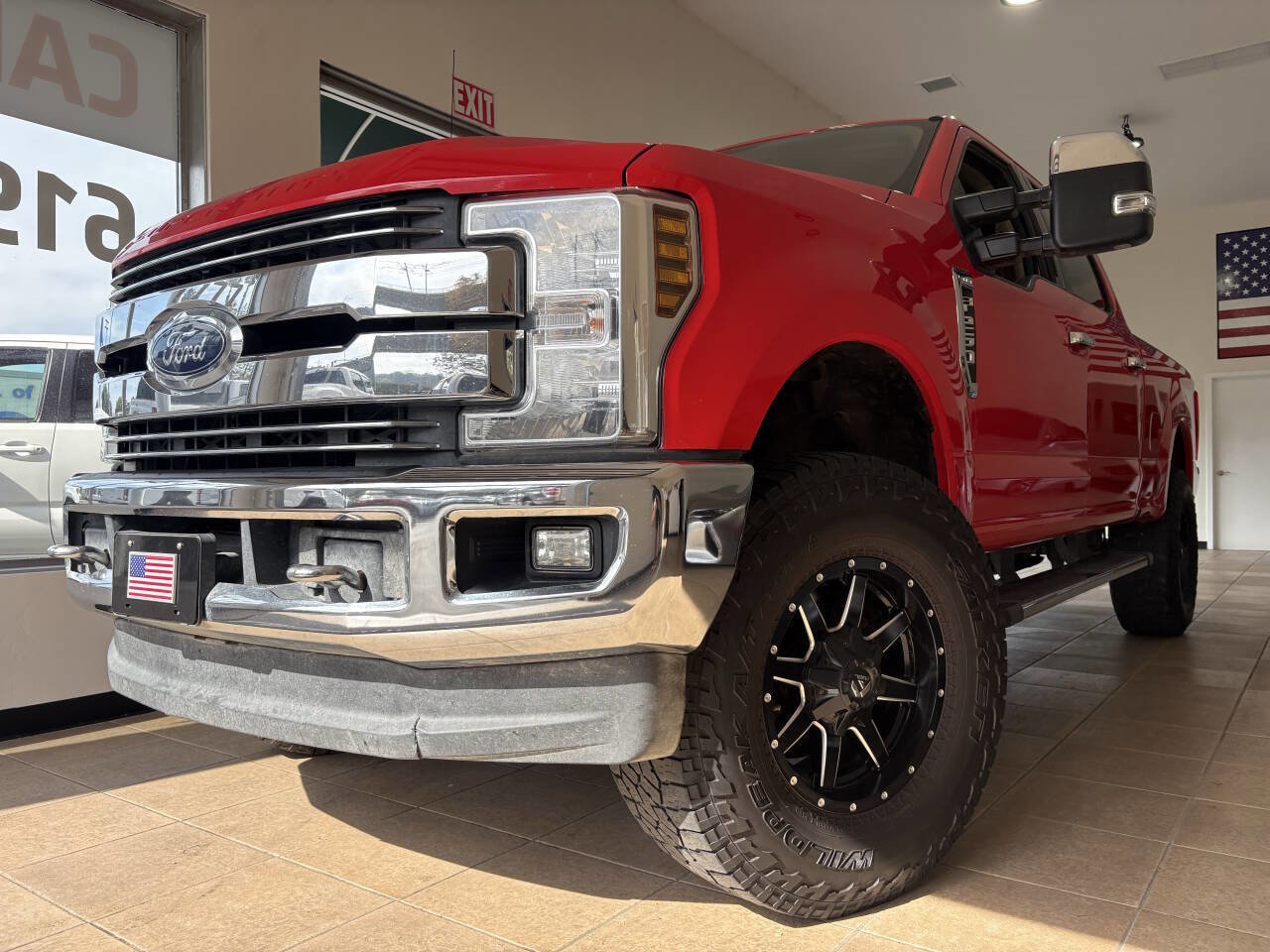 Used 2019 Ford F250 Lariat w/ Chrome Package AWD/4WD image 1
