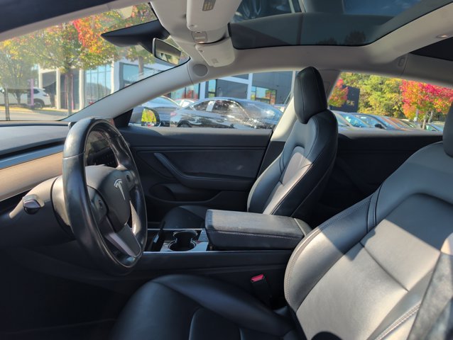 Used 2018 Tesla Model 3 Long Range RWD image 14