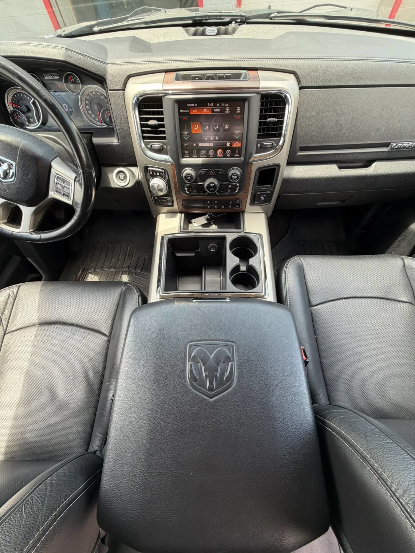 Used 2014 RAM 1500 Laramie w/ Convenience Group AWD/4WD image 13
