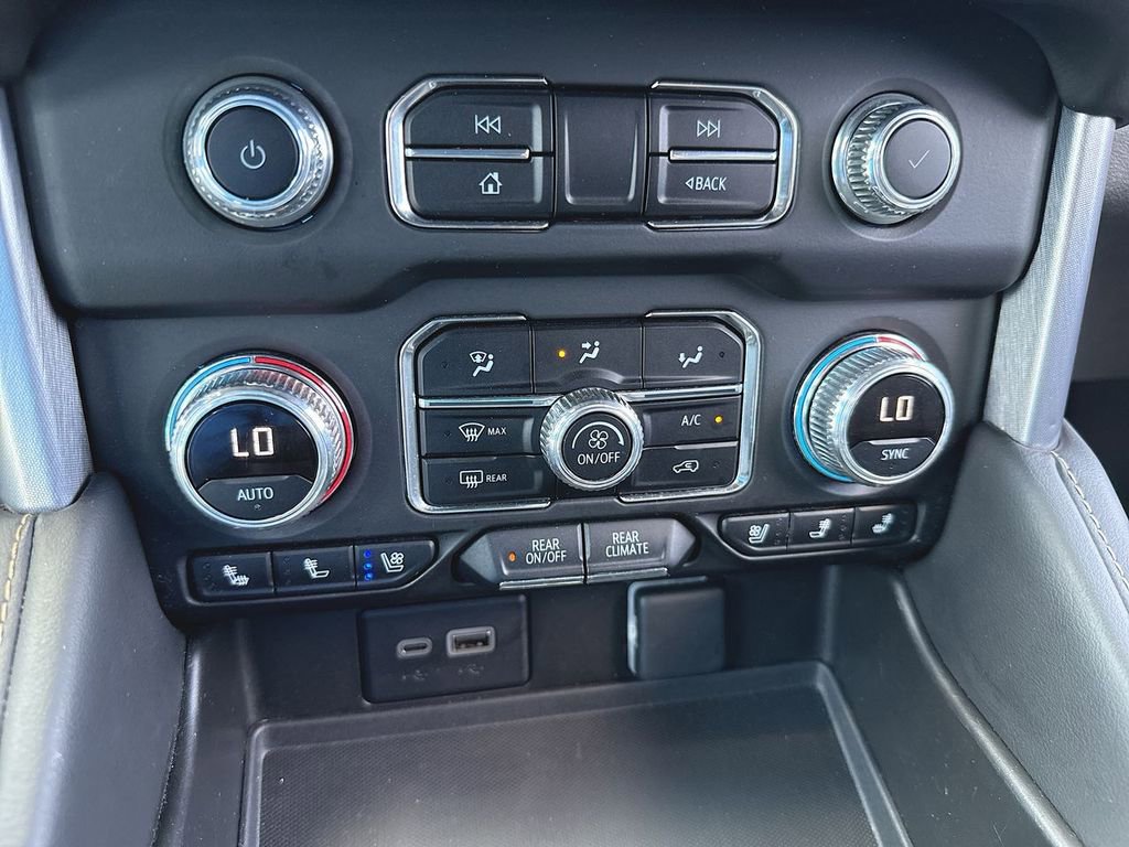 Used 2023 GMC Yukon SLT AWD/4WD image 19