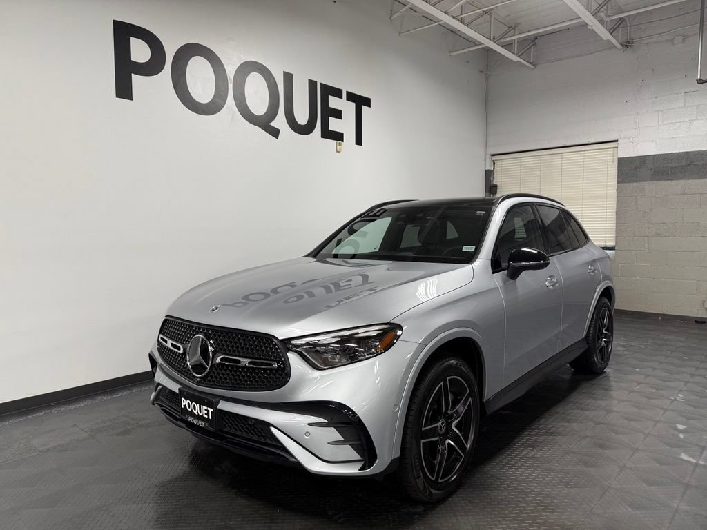 Used 2023 Mercedes-Benz GLC 300 4MATIC w/ Pinnacle Trim Package image 2
