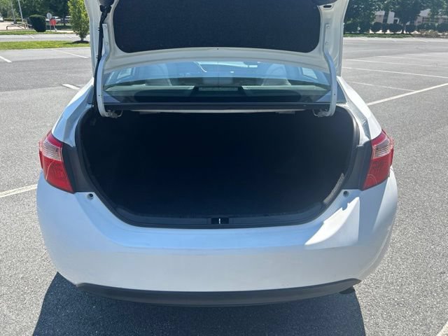 Used 2017 Toyota Corolla LE FWD image 14