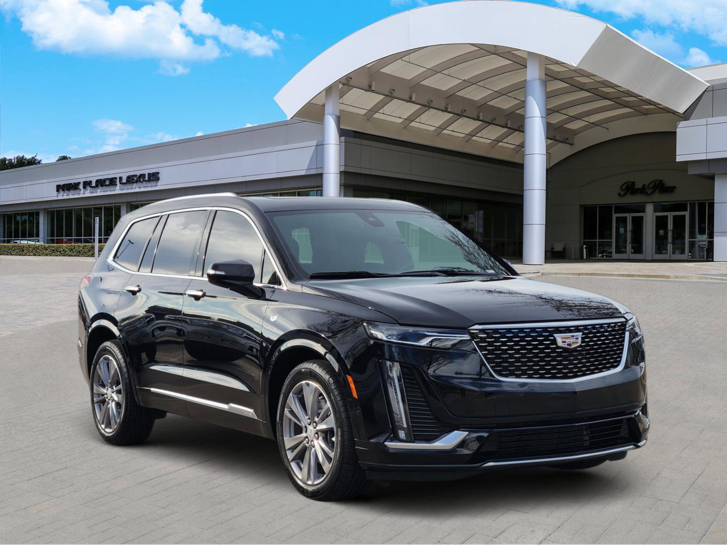 Used 2023 Cadillac XT6 Premium Luxury w/ Technology Package image 2