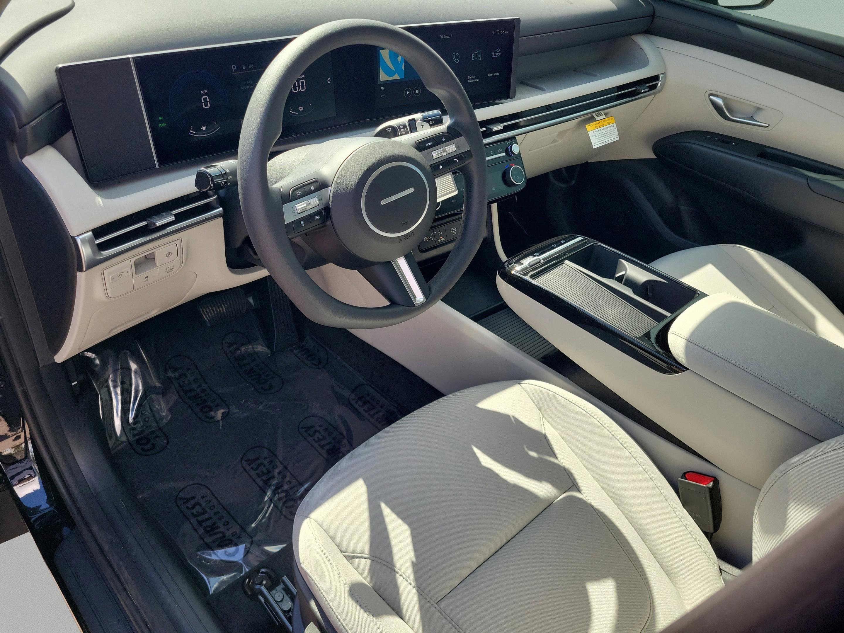 New 2026 Hyundai Tucson Blue SE image 14