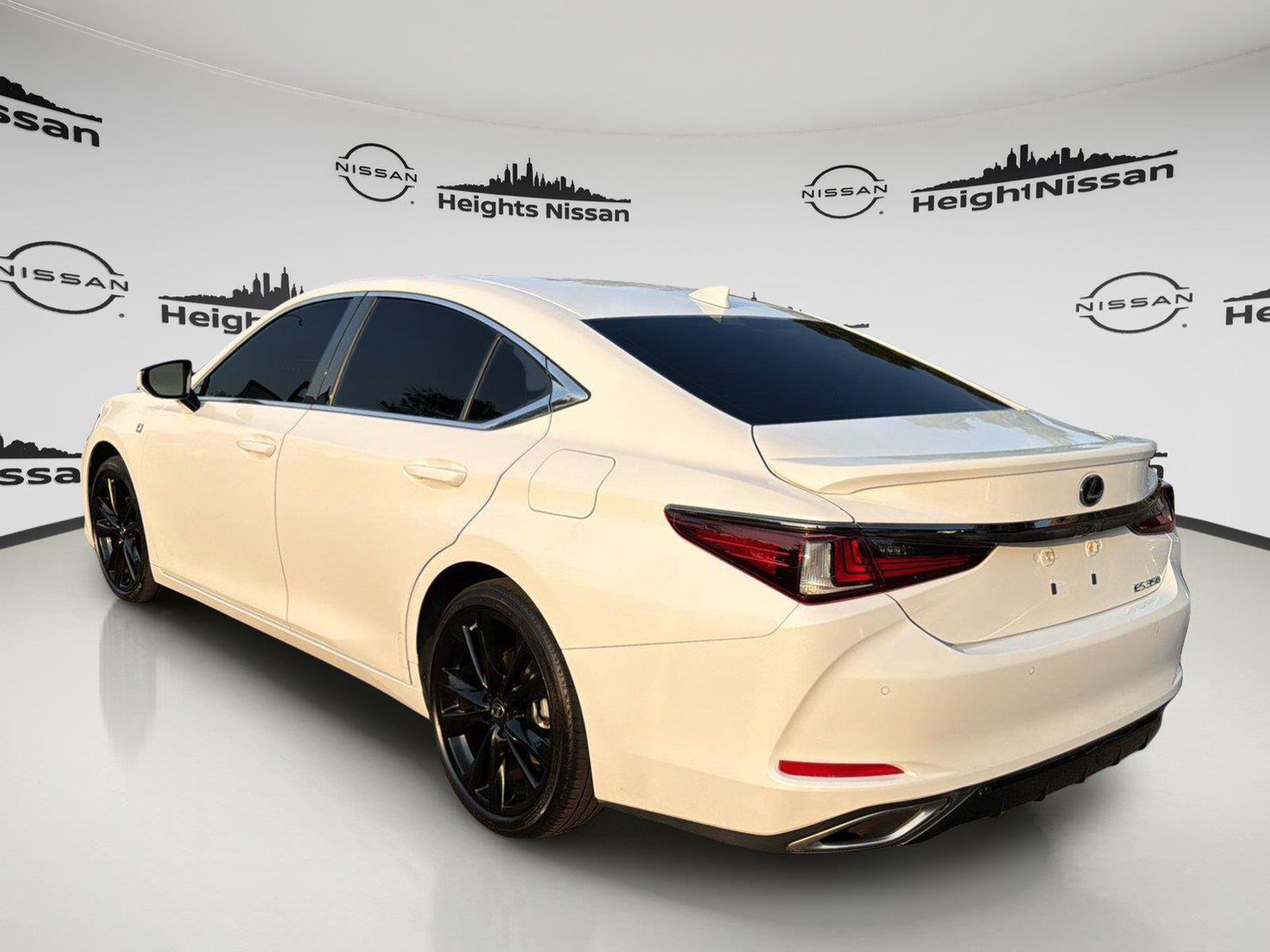 Used 2024 Lexus ES 350 F Sport w/ Accessory Package (Z2) FWD image 3