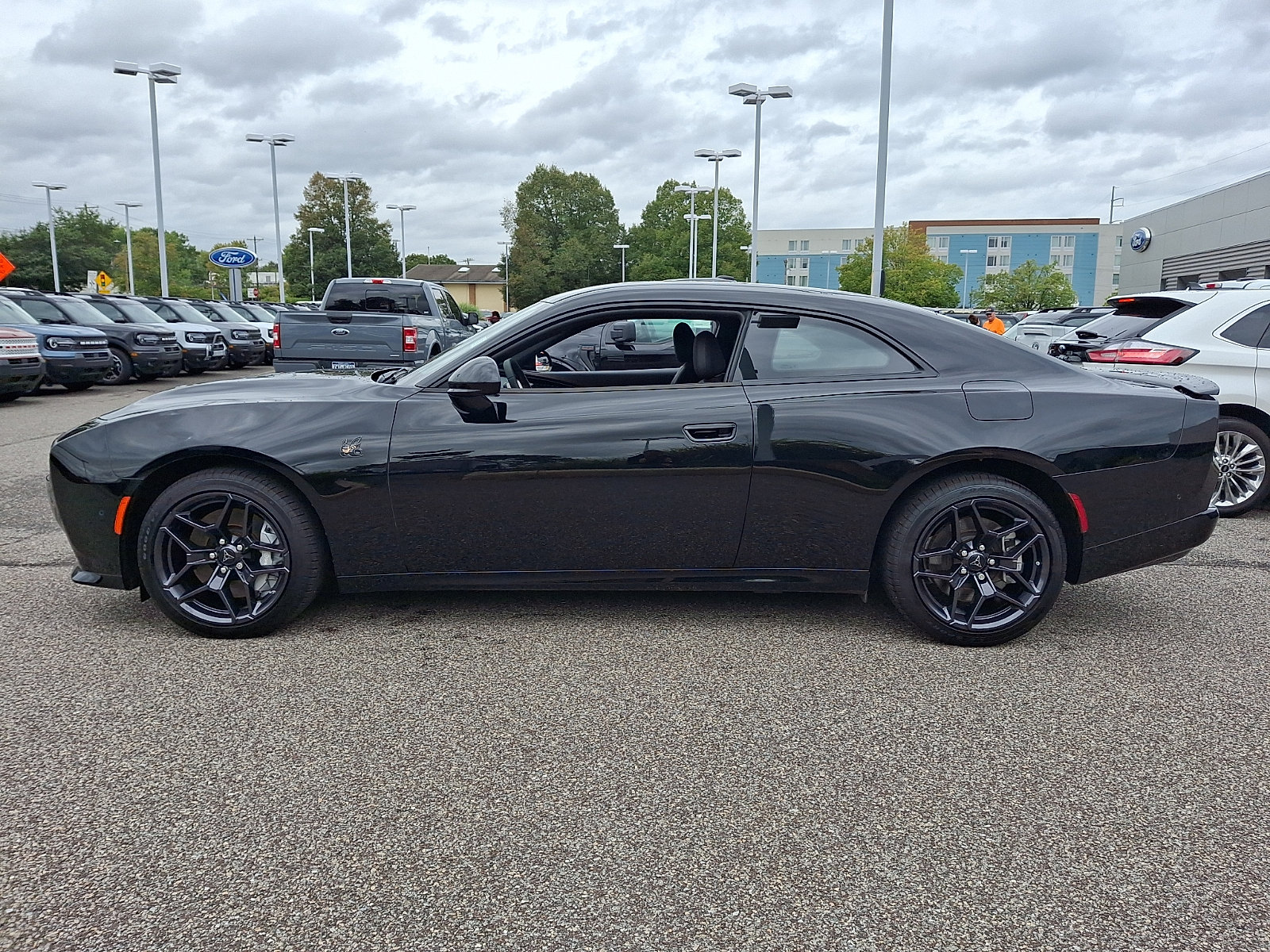 Used 2026 Dodge Charger Scat Pack w/ Blacktop Package AWD/4WD image 6