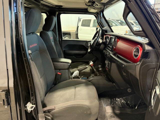 Used 2018 Jeep Wrangler Unlimited Rubicon w/ Steel Bumper Group image 14