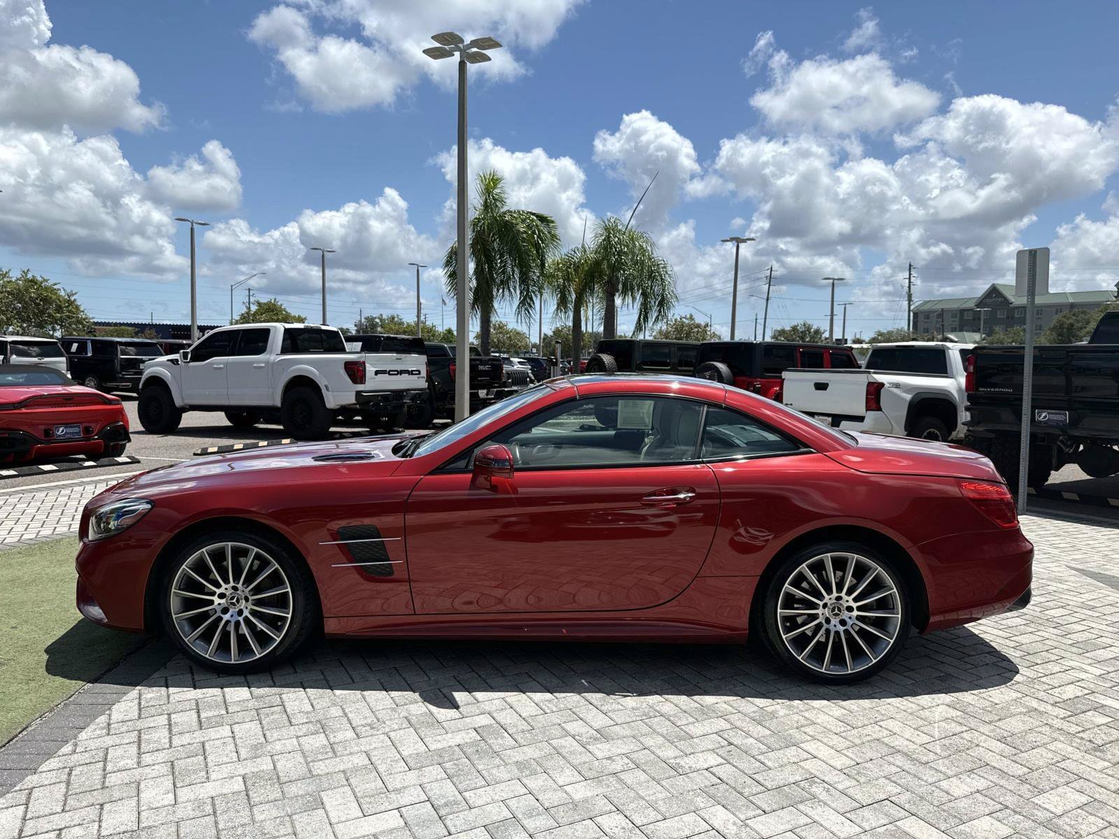 Certified 2020 Mercedes-Benz SL 550 image 3