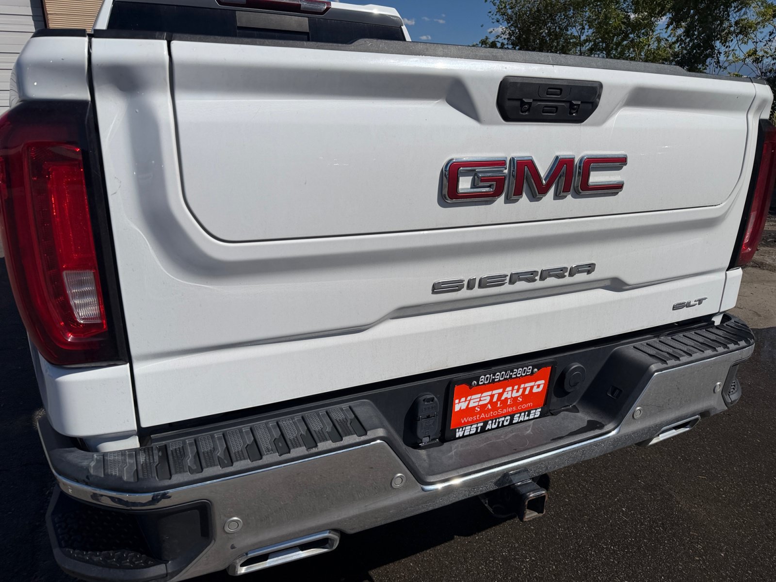 Used 2022 GMC Sierra 1500 SLT w/ SLT Premium Plus Package AWD/4WD image 30