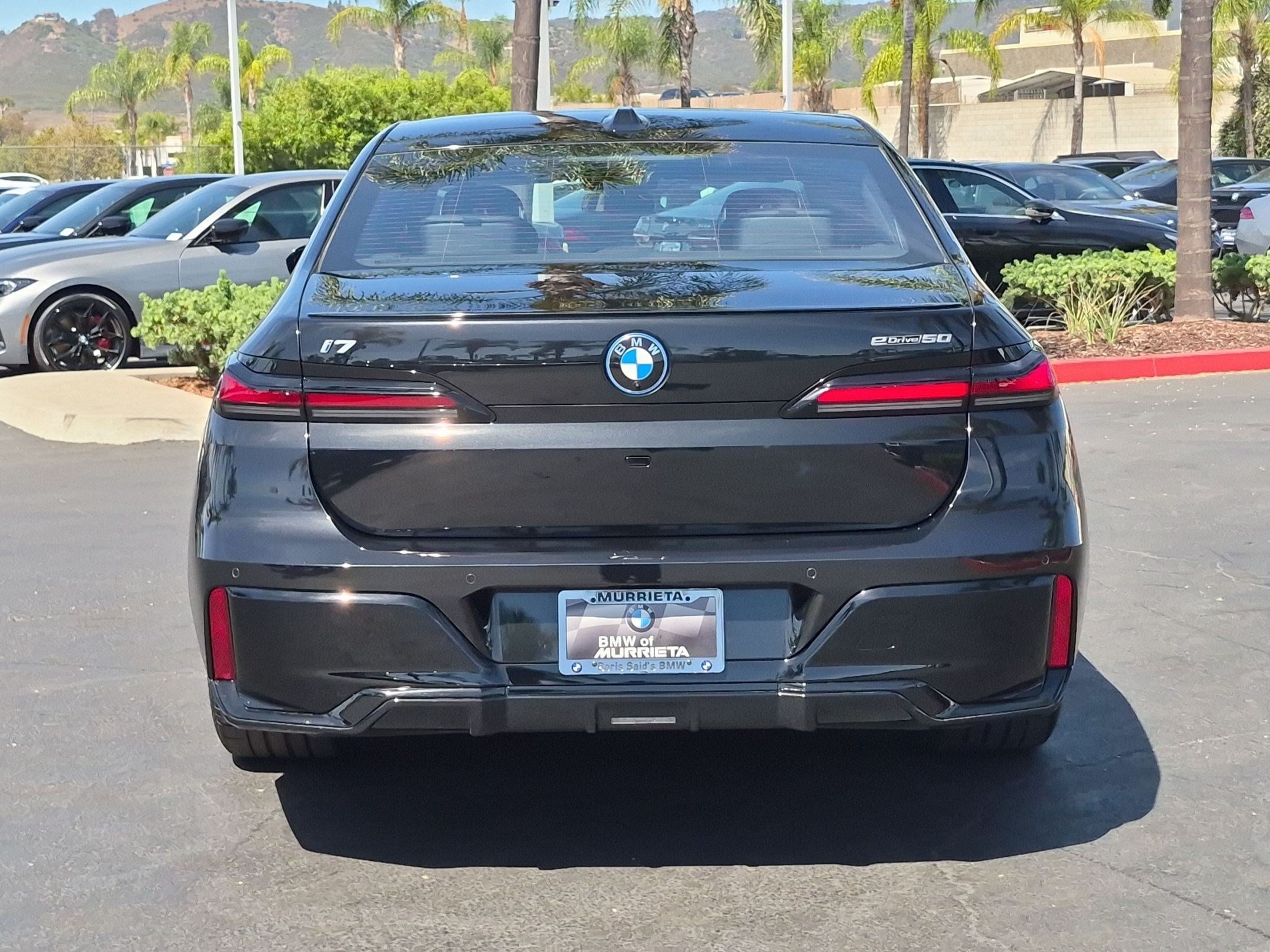Used 2025 BMW i7 eDrive50 w/ M Sport Package RWD image 9