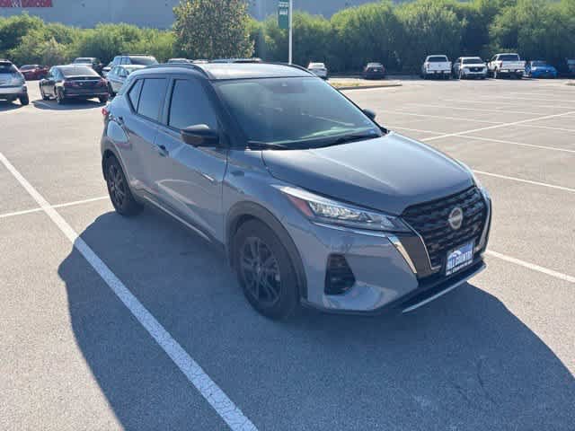Used 2023 Nissan Kicks SR w/ SR Premium Package FWD image 7