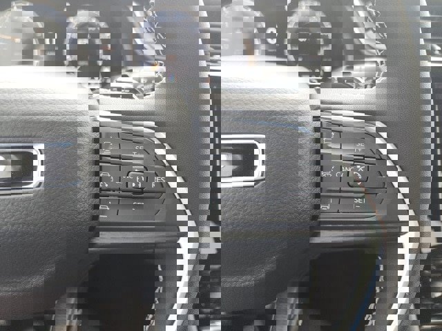 New 2025 Jeep Grand Cherokee Altitude image 11