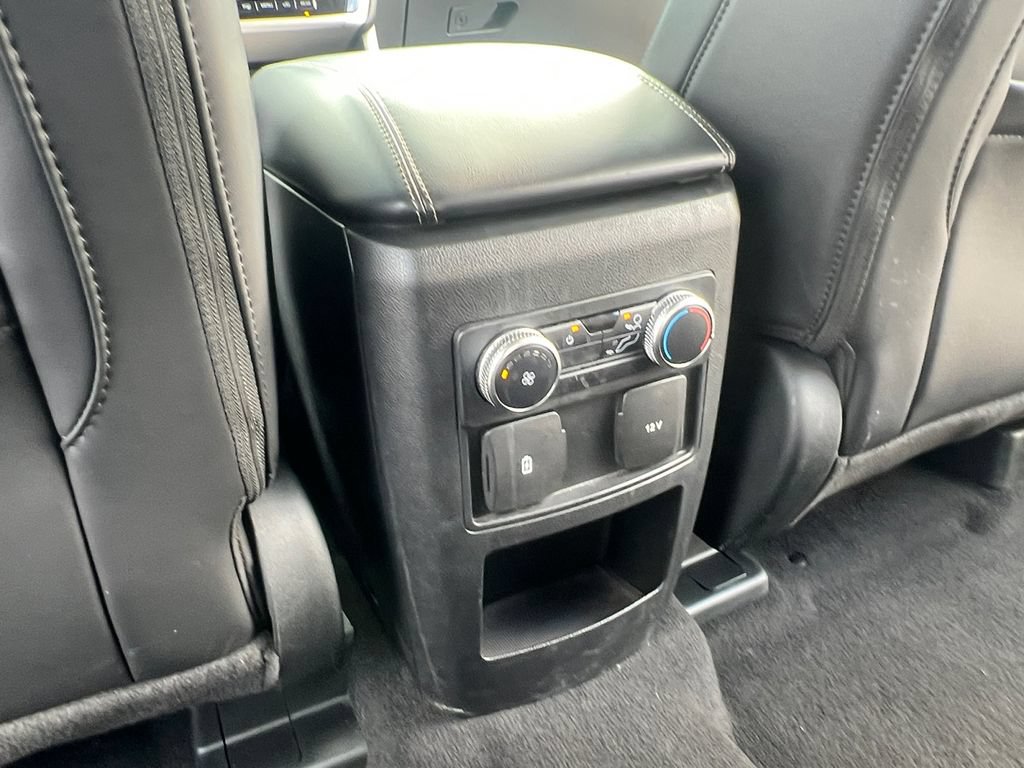 Used 2023 Ford Explorer XLT w/ Equipment Group 202A AWD/4WD image 28