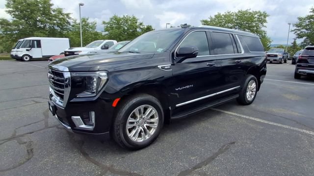 Used 2022 GMC Yukon XL SLT w/ SLT Premium Package AWD/4WD image 4
