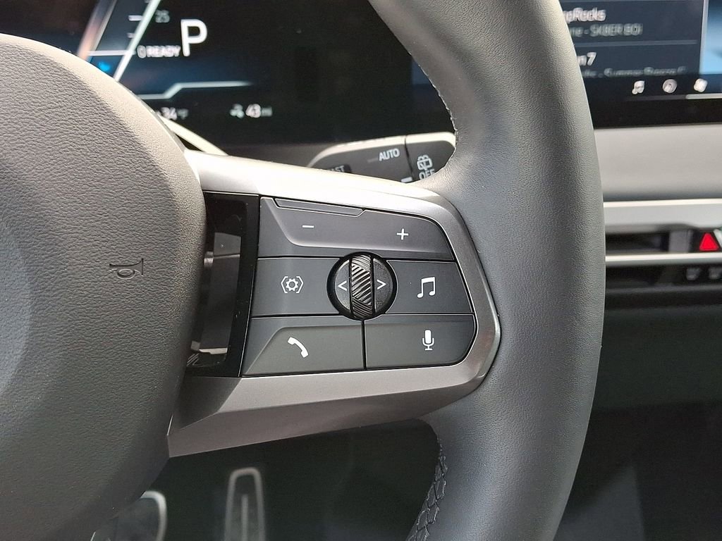 Certified 2026 BMW iX xDrive45 w/ M Sport Package image 22