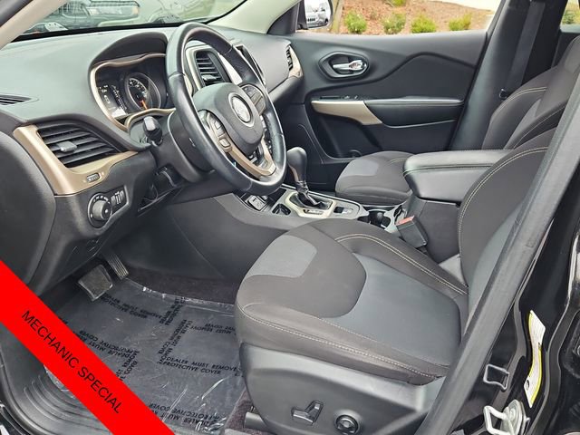 Used 2017 Jeep Cherokee Latitude w/ Safety/Convenience Group image 6