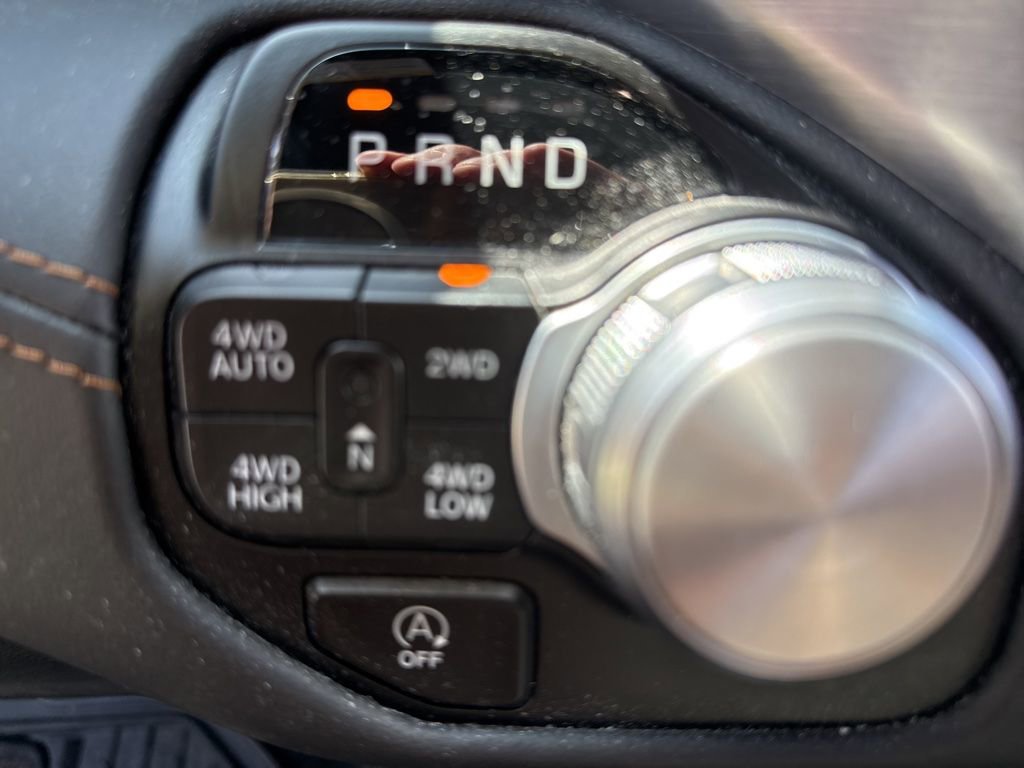 Used 2022 RAM 1500 Limited w/ Body Color Bumper Group image 10