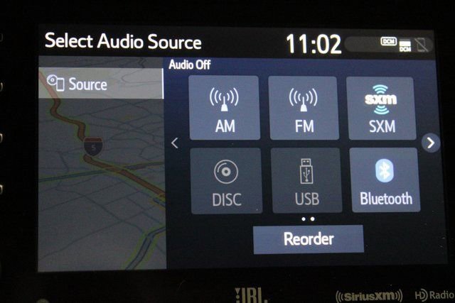 Used 2020 Toyota Sienna SE Premium w/ Nightshade Edition FWD image 19