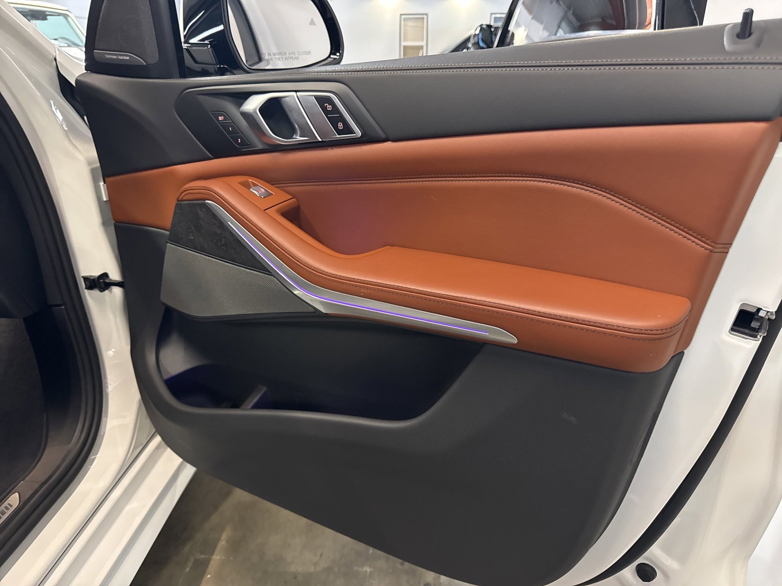 Used 2023 BMW X7 xDrive40i w/ M Sport Package image 36