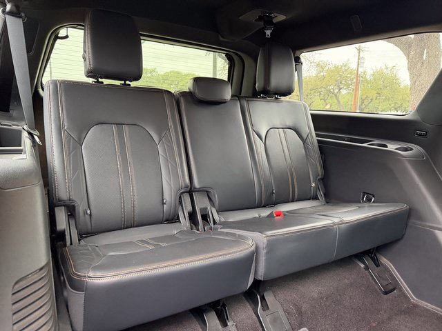 Used 2023 Ford Expedition Max Platinum image 19