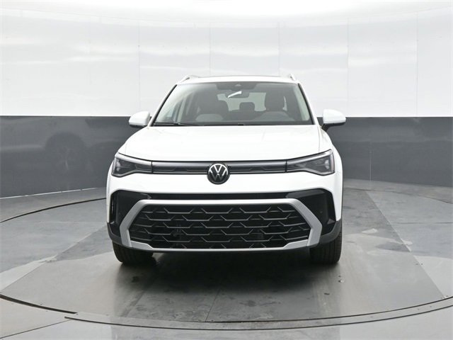 New 2026 Volkswagen Taos SEL image 2