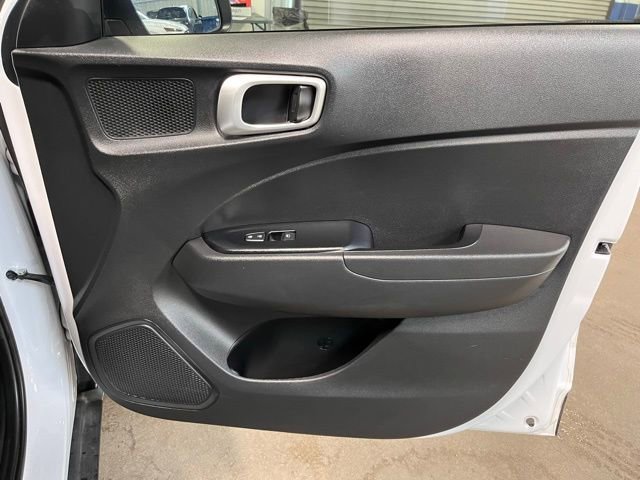 Used 2020 Hyundai Venue SEL w/ Convenience + Premium Package image 11