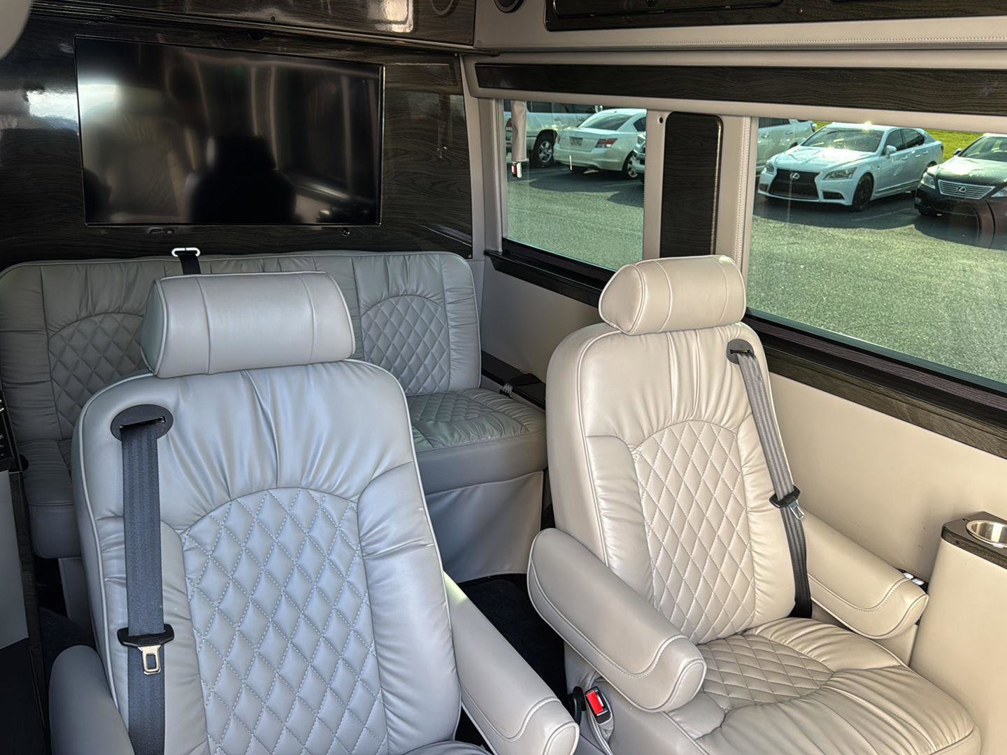 Used 2018 Mercedes-Benz Sprinter 3500 image 11
