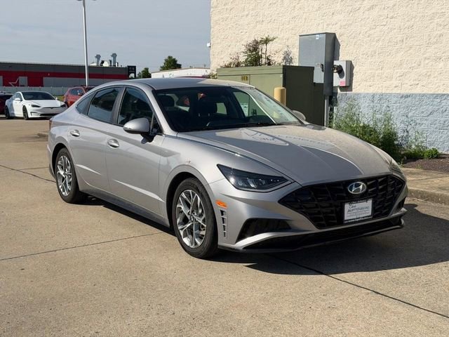Used 2023 Hyundai Sonata SEL FWD image 1