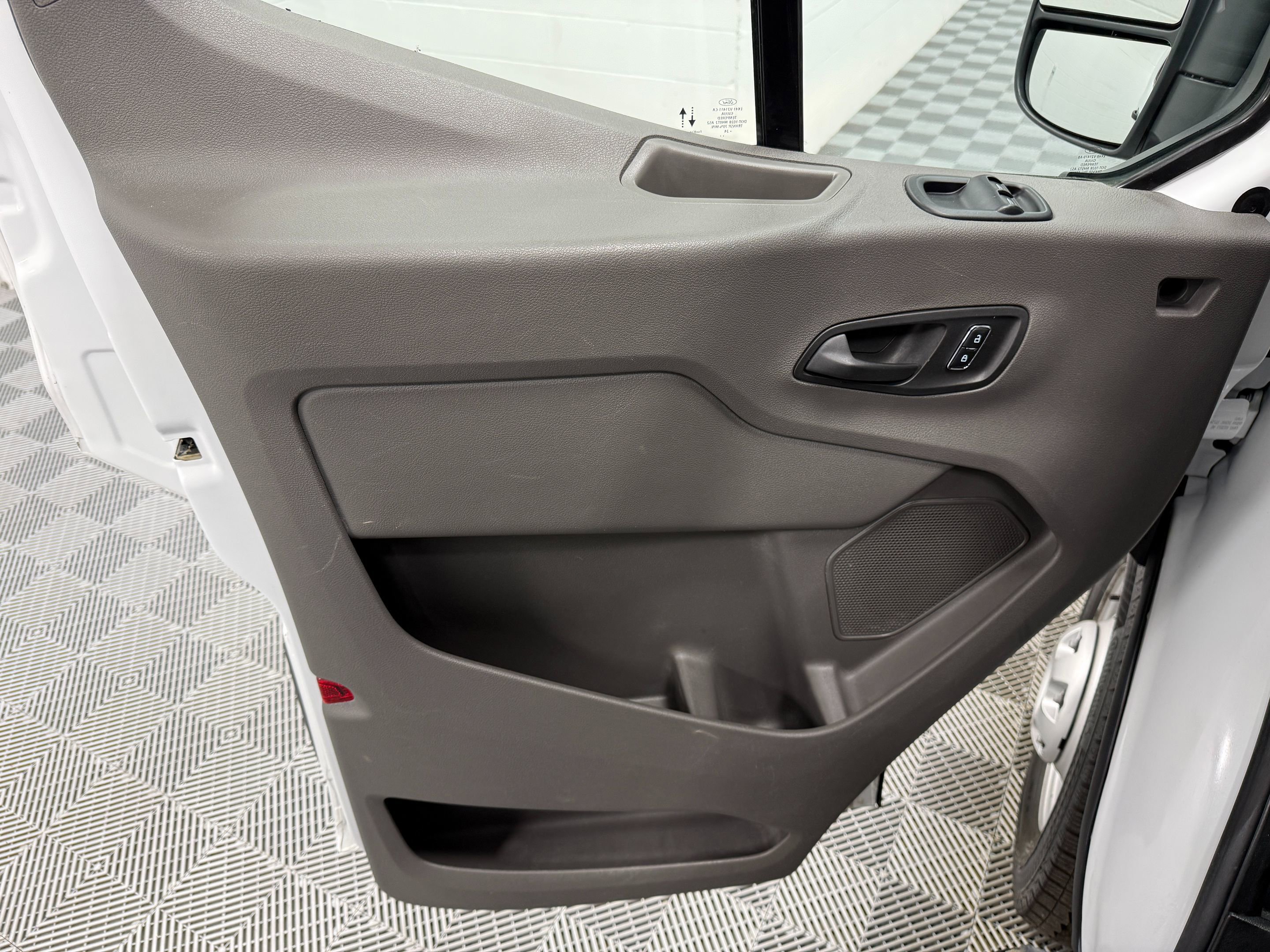 Used 2024 Ford Transit 250 Low Roof AWD w/ Exterior Upgrade Package image 9