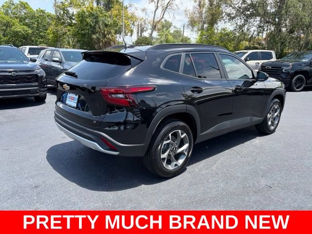 Certified 2026 Chevrolet Trax LT w/ LT Convenience Package FWD image 6