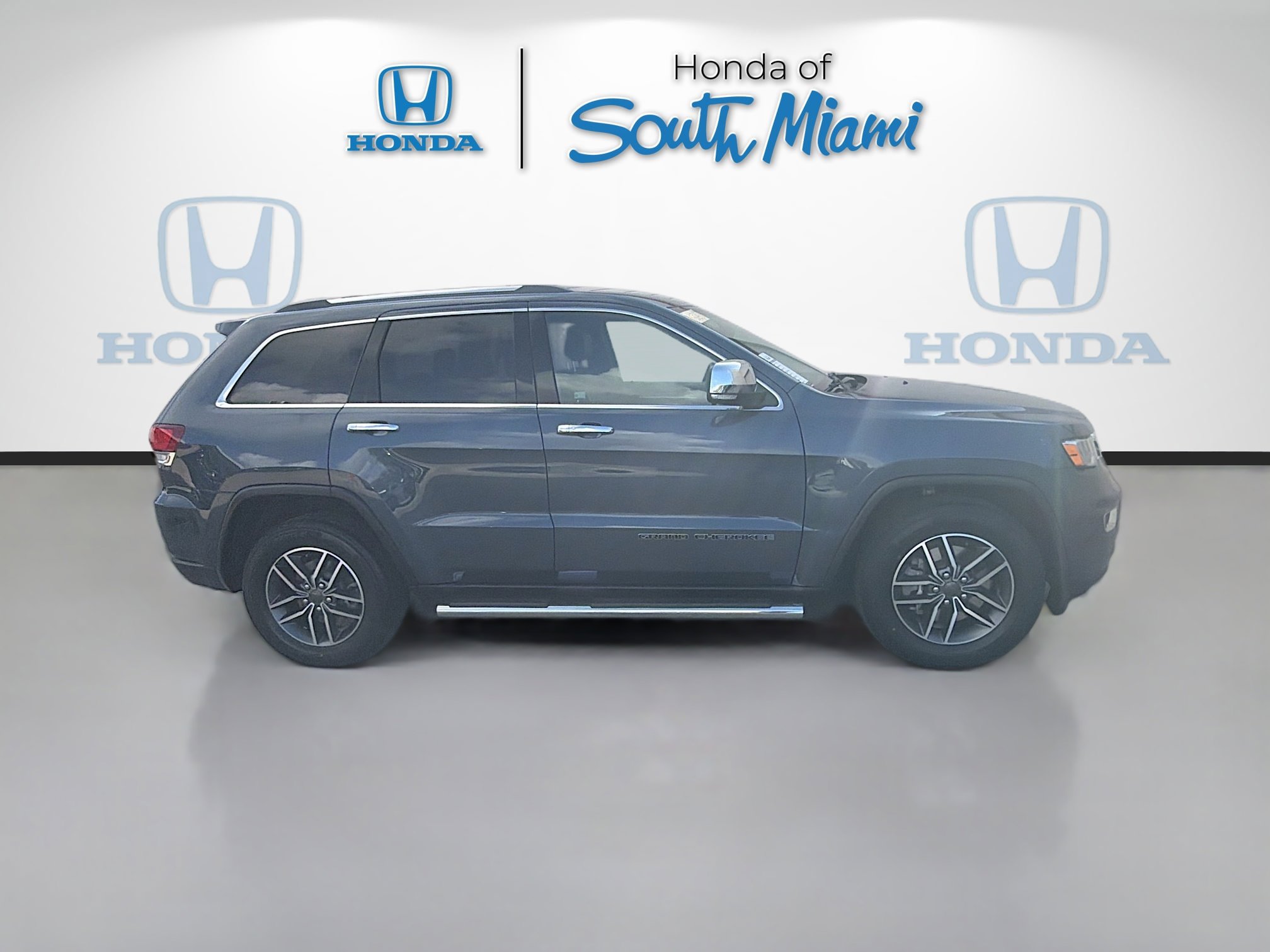 Used 2021 Jeep Grand Cherokee Limited w/ Sun & Sound Group RWD image 8