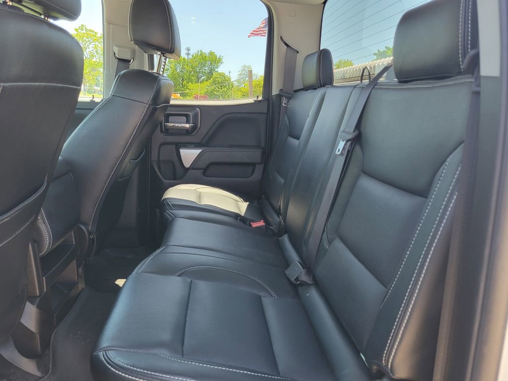 Used 2018 Chevrolet Silverado 1500 LT w/ All Star Edition AWD/4WD image 39