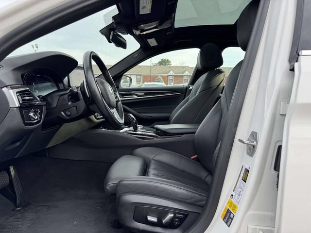 Used 2023 BMW 530e RWD image 21