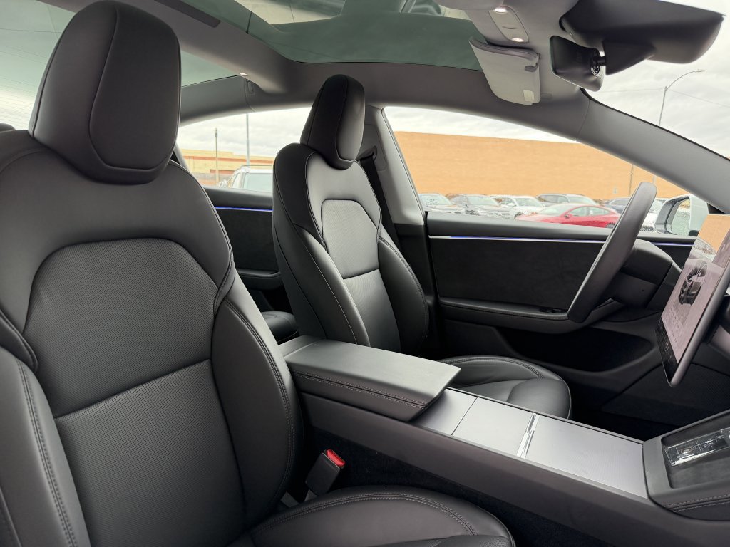 Used 2025 Tesla Model 3 Long Range image 43