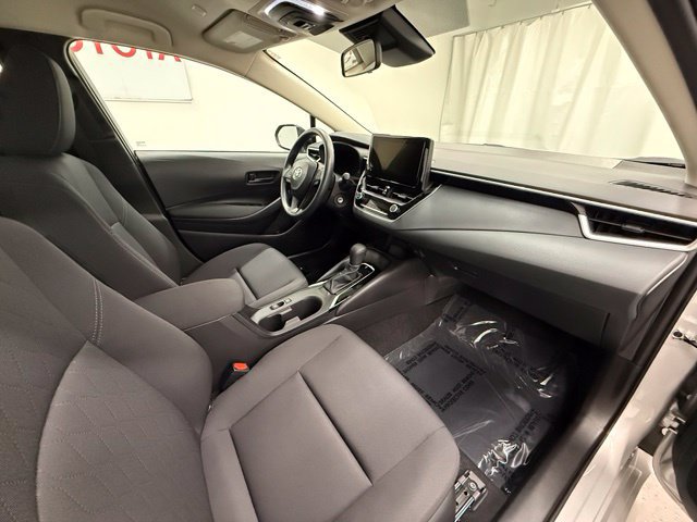 Used 2026 Toyota Corolla LE FWD image 9