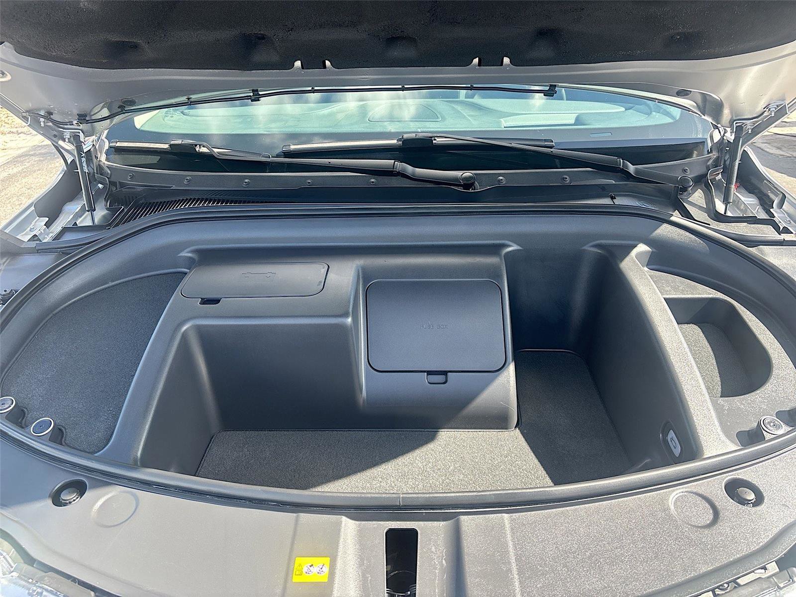 New 2025 VinFast VF 8 Eco image 33