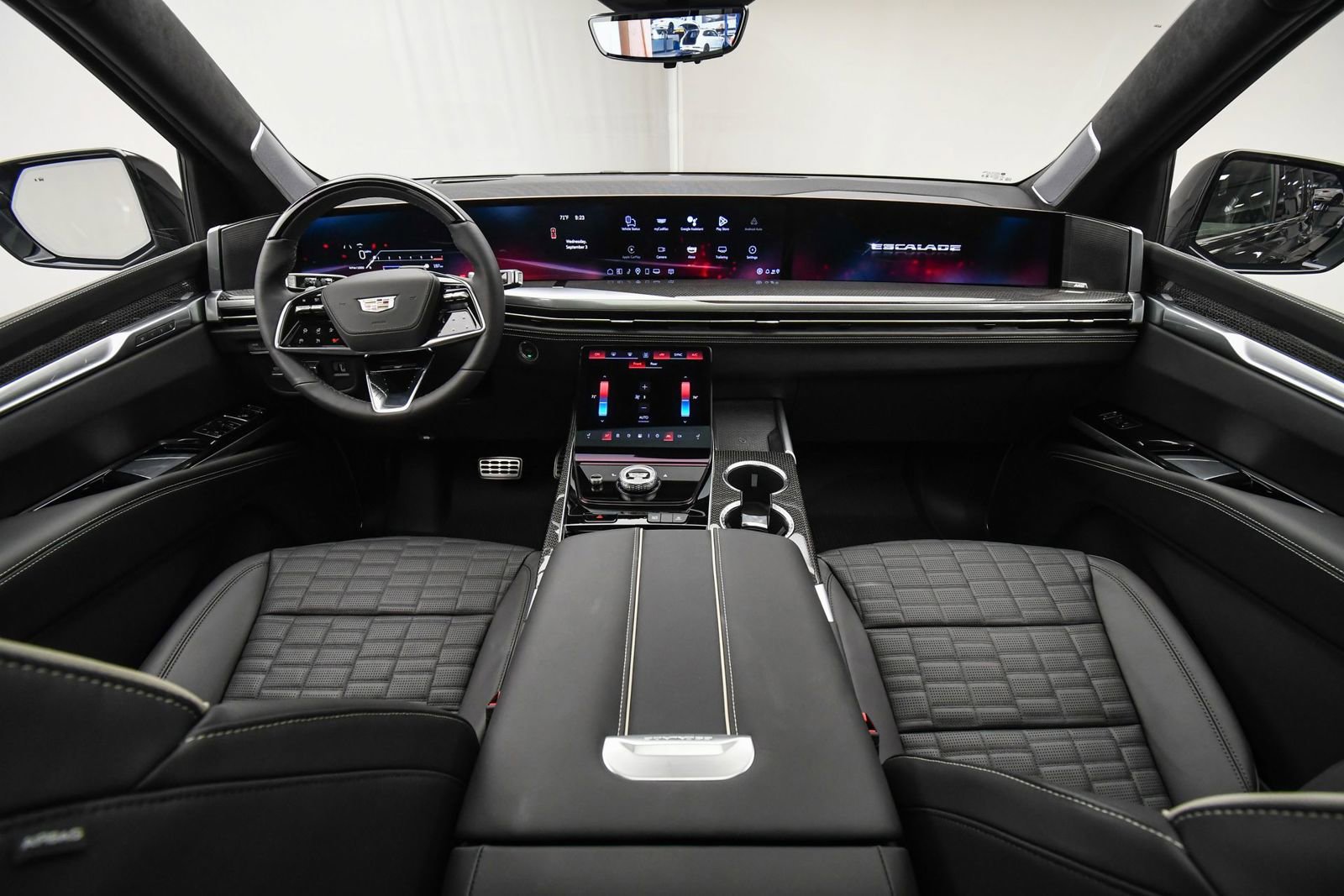 Used 2025 Cadillac Escalade V w/ LPO, ONYX Package image 14