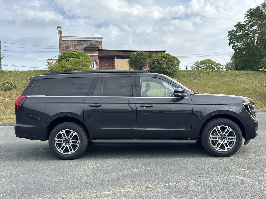New 2026 Ford Expedition Max Active RWD image 8