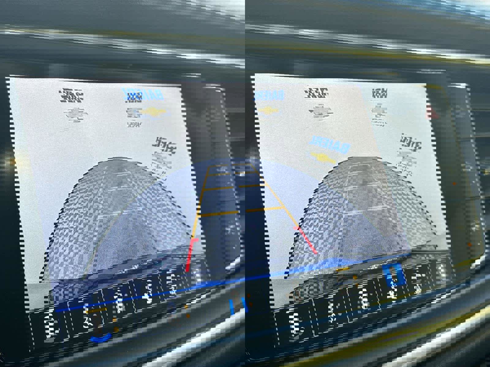 Used 2022 Buick Enclave Avenir w/ Avenir Technology Package image 18