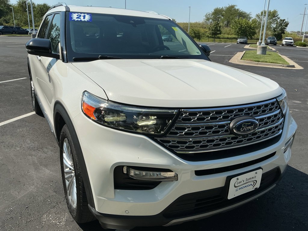 Used 2021 Ford Explorer Limited w/ Equipment Group 301A AWD/4WD image 17