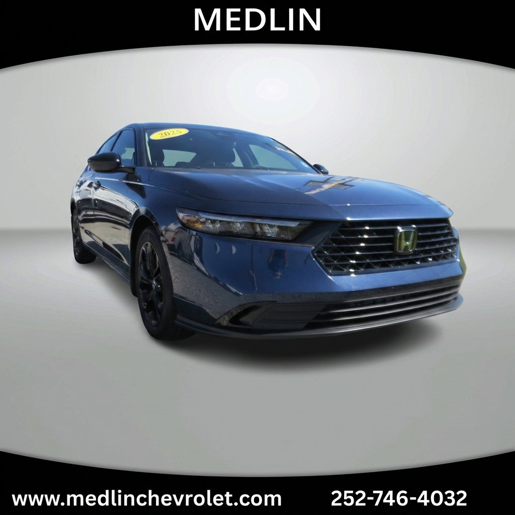 Used 2025 Honda Accord SE image 3