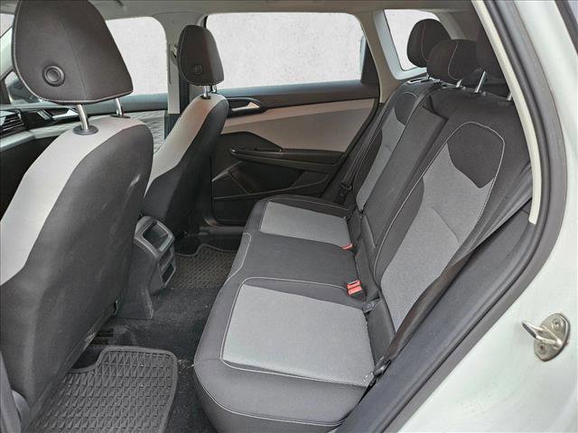 Used 2023 Volkswagen Taos S image 15