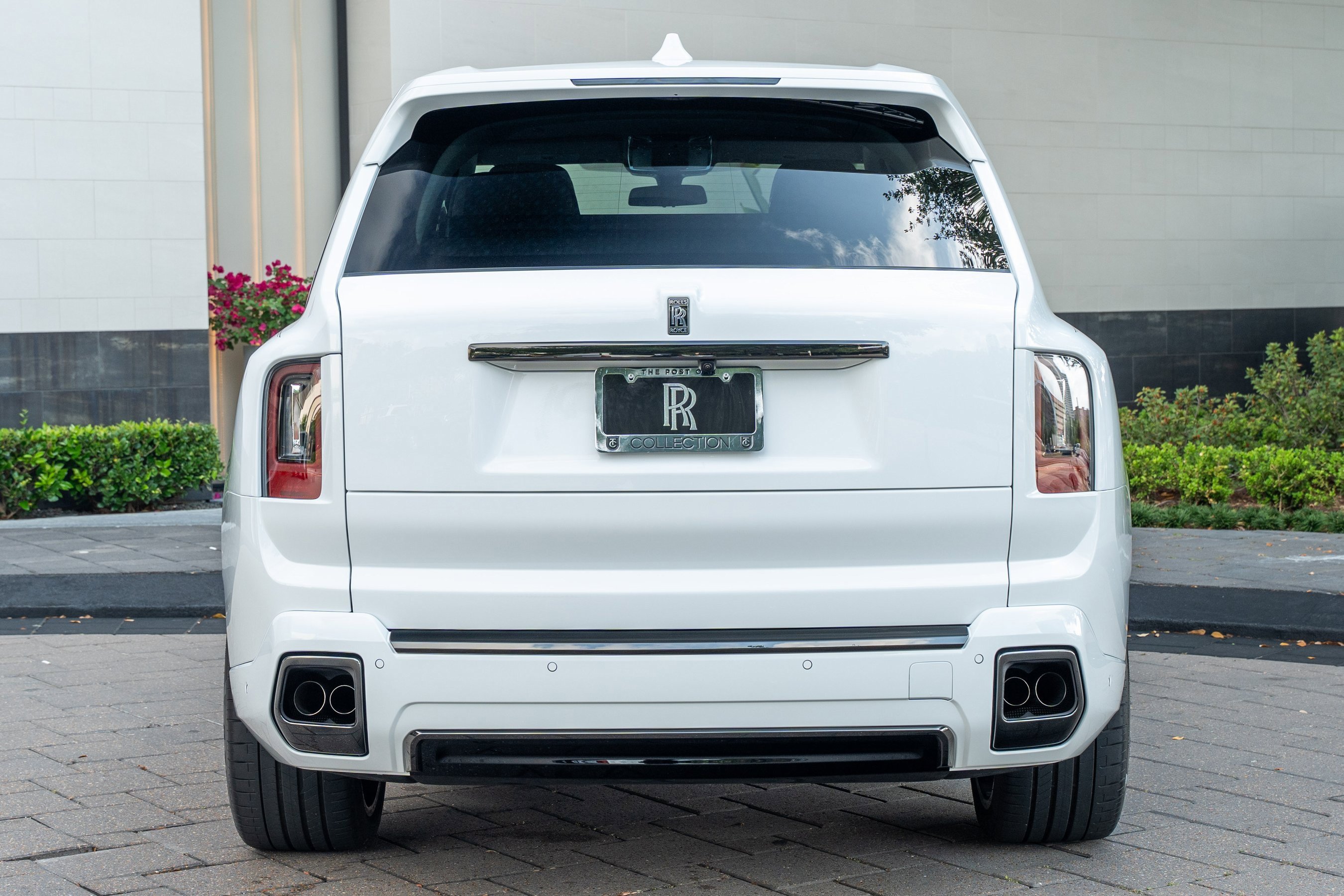 Used 2025 Rolls-Royce Cullinan Black Badge image 51