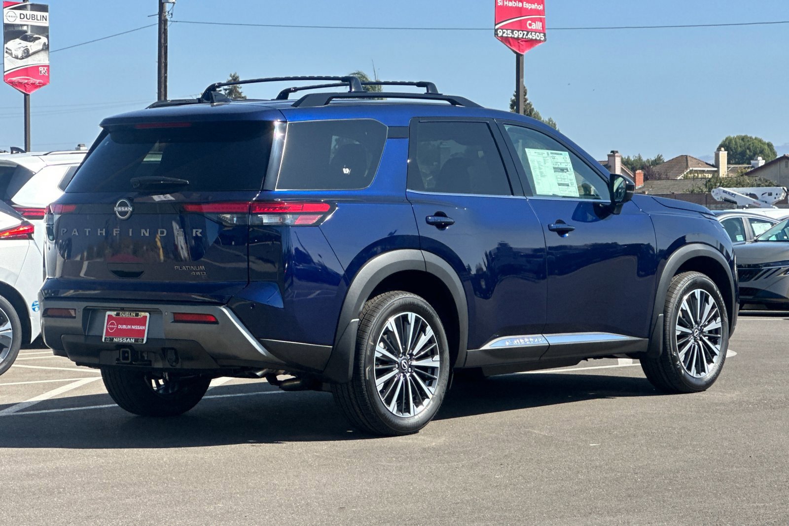 New 2026 Nissan Pathfinder Platinum AWD/4WD image 4