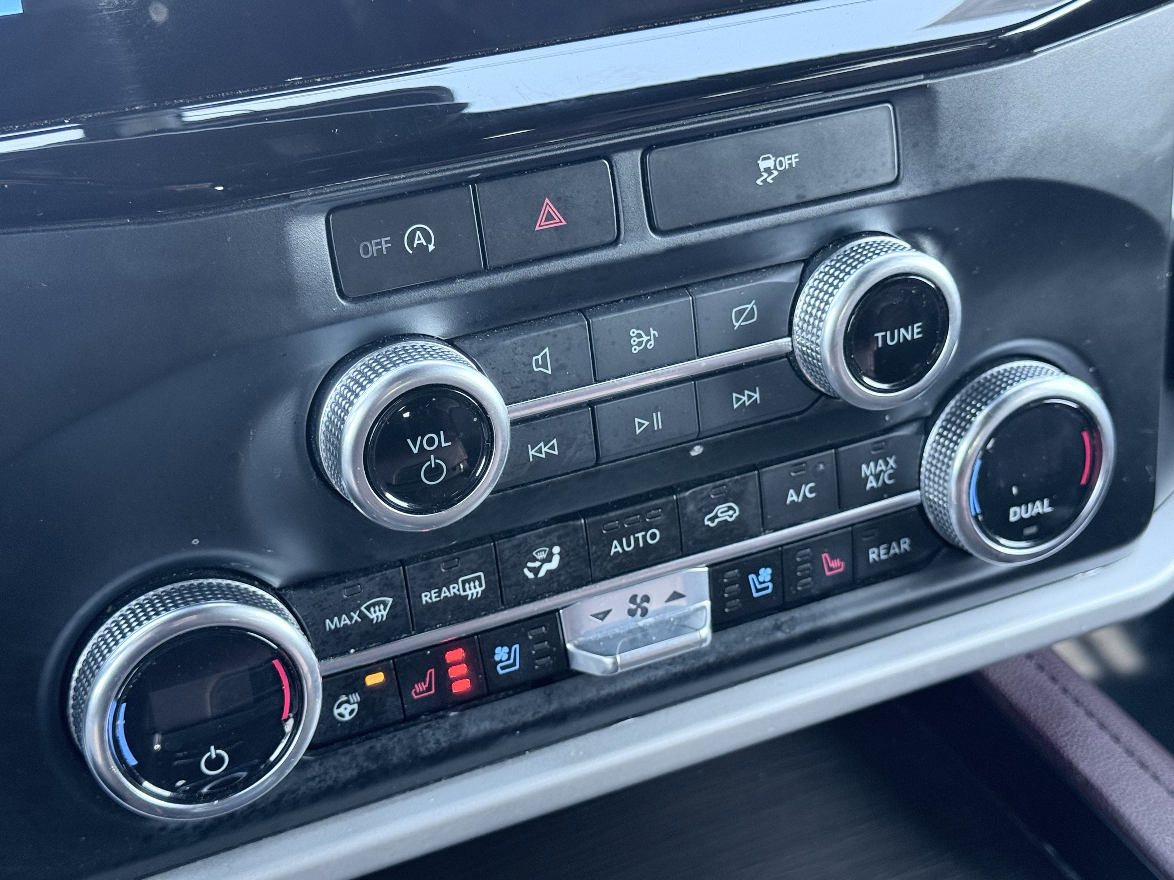 Used 2023 Ford Expedition Max Limited image 77