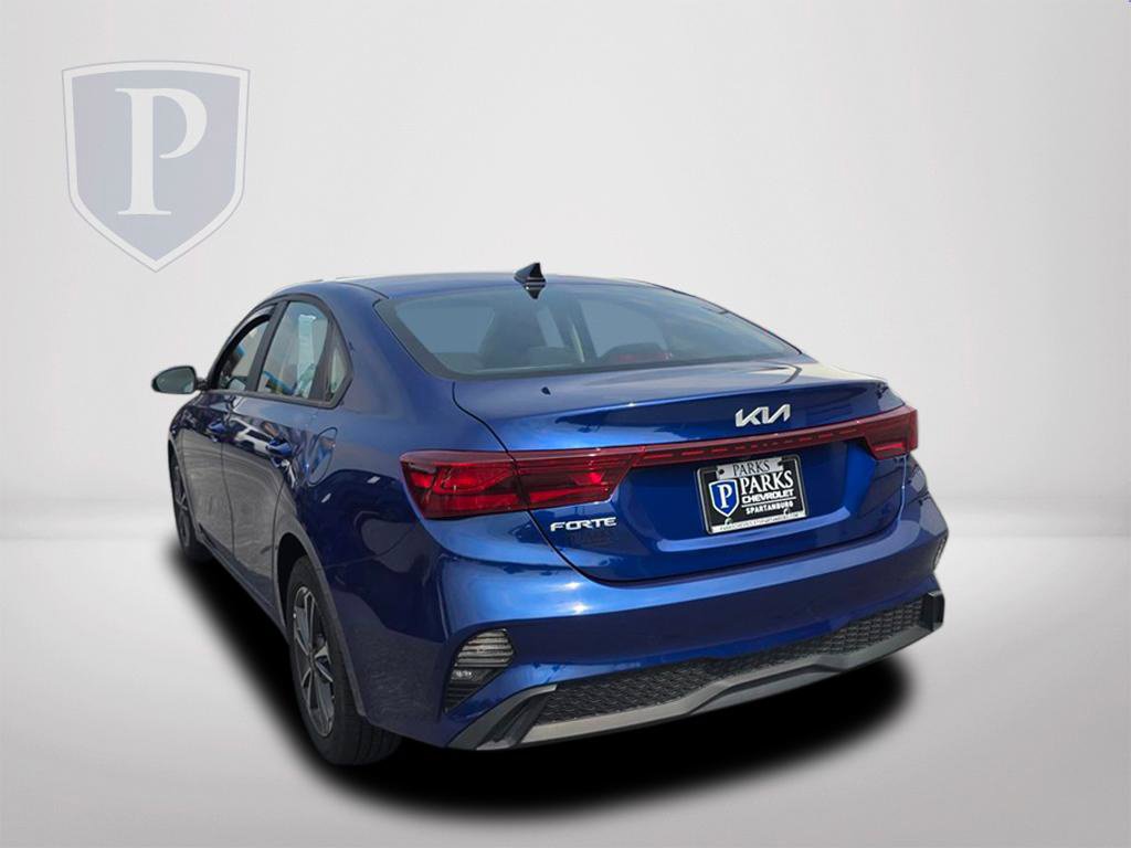 Used 2024 Kia Forte LXS w/ LXS Technology Package FWD image 9