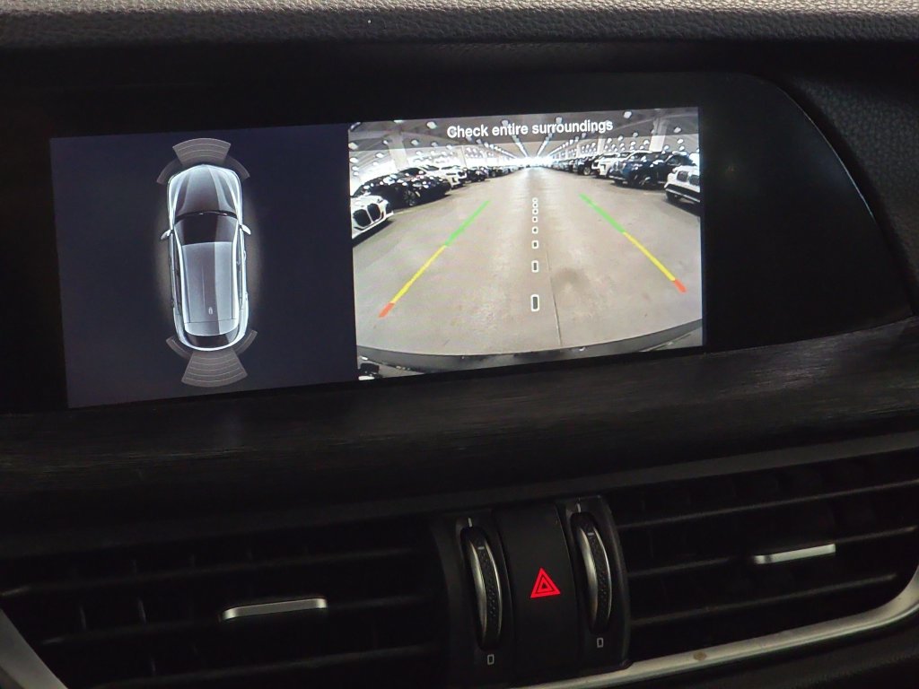 Used 2023 Alfa Romeo Stelvio Sprint RWD image 16