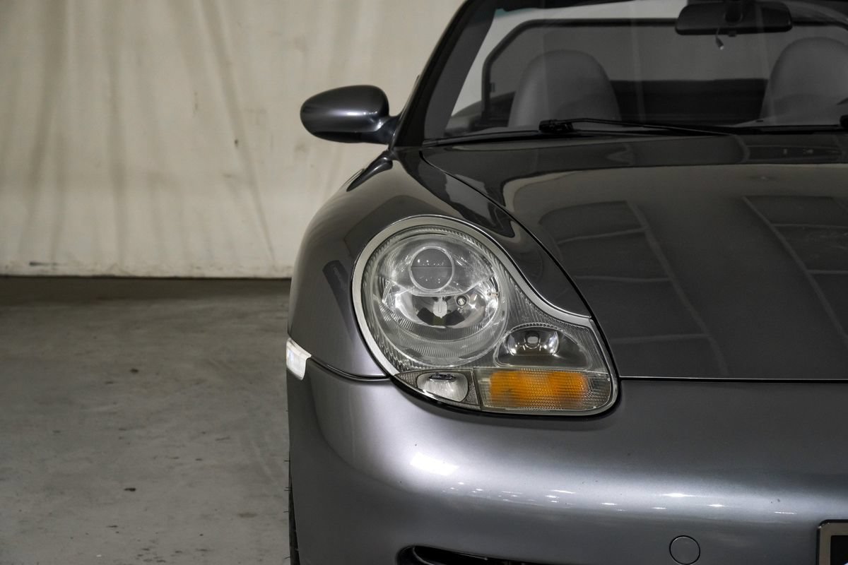 Used 2001 Porsche 911 Carrera RWD image 32